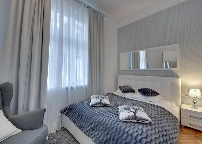 Platinum Chmielewskiego דירה